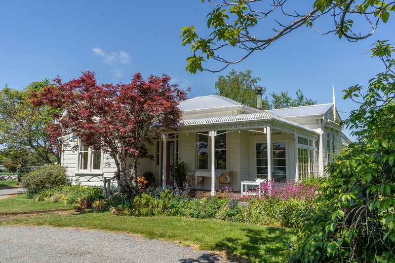 49 Loop Line, Masterton - Carousel 1