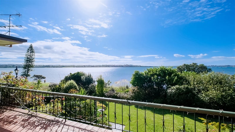 78 Bramley Drive, Farm Cove, Auckland - Carousel 1