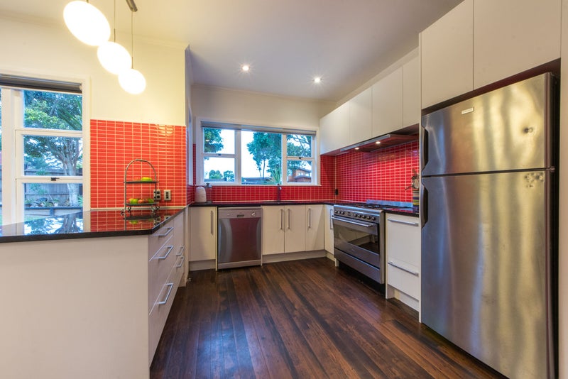 1107 Scenic Drive North, Swanson, Auckland - Carousel 26