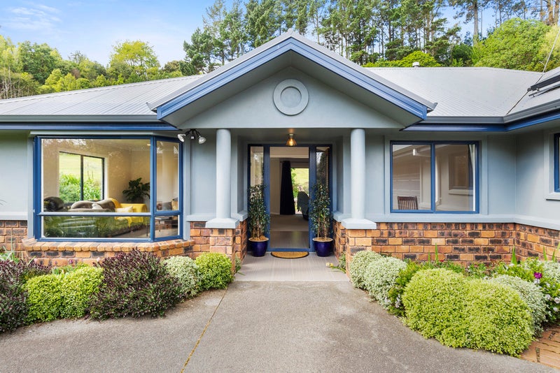18 Brianell Valley Road, Pyes Pa, Tauranga - Carousel 2
