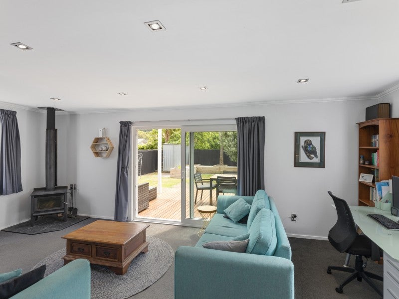 25 Milne Crescent, Taita, Lower Hutt - Carousel 16