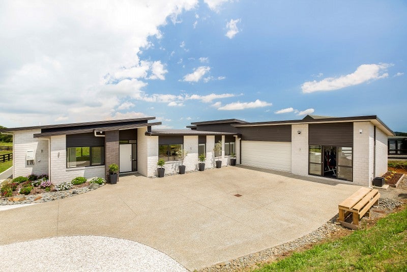 6 Coach Road, Papakura - Carousel 1