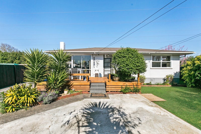 6 Lynn Place, Otara, Auckland - Carousel 2