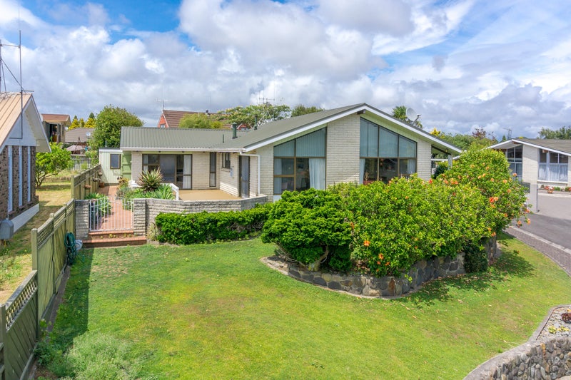 13 Leyton Place, Nawton, Hamilton - Carousel 2