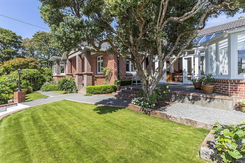16 Mallam Street, Karori, Wellington - Carousel 2