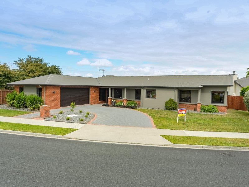 8 Wiltshire Drive, Huntington, Hamilton - Carousel 2