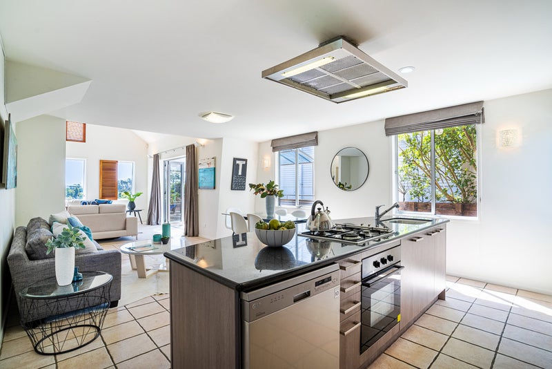 5 Herringson Avenue, Grey Lynn, Auckland - Carousel 2