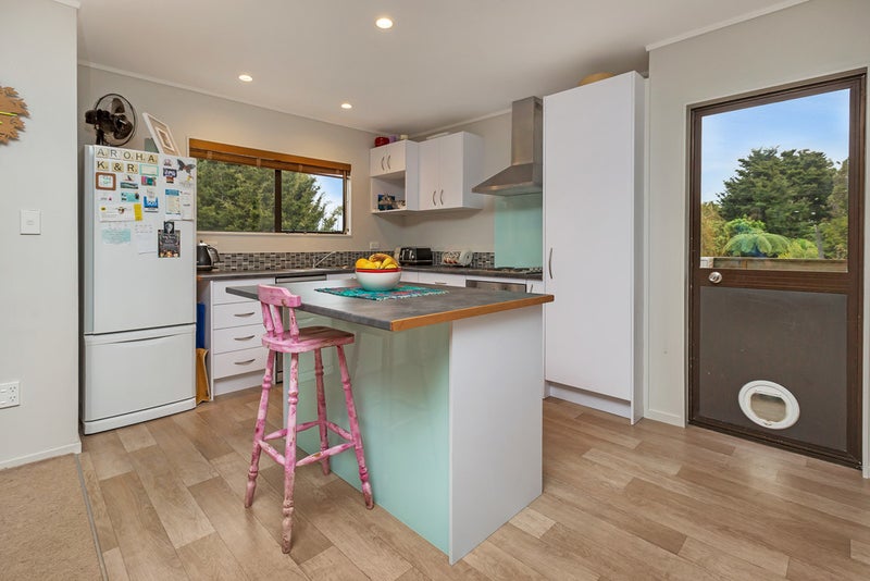 12 Commins Road, Onerahi, Whangarei - Carousel 1