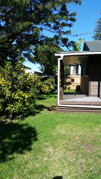 128A Elstree Avenue, Point England, Auckland - Carousel 2