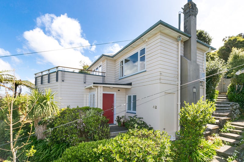 48 Pembroke Road, Northland, Wellington - Carousel 1
