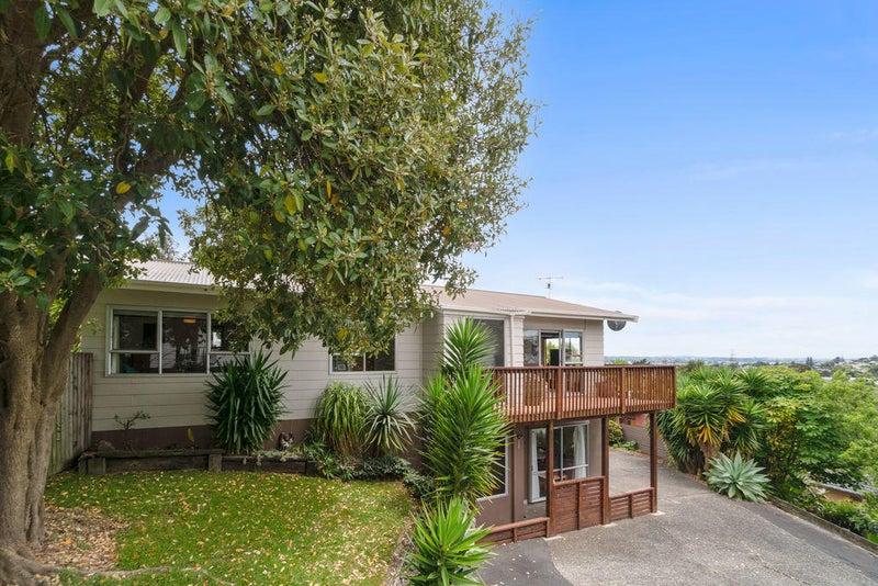 88 Sunnyside Road, Sunnyvale, Auckland - Carousel 1