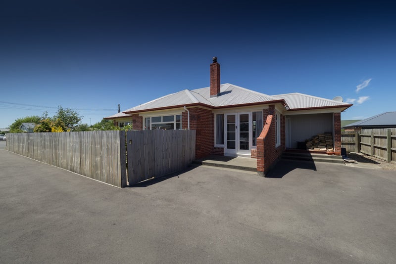 22 Wellington Street, Hampstead, Ashburton - Carousel 2