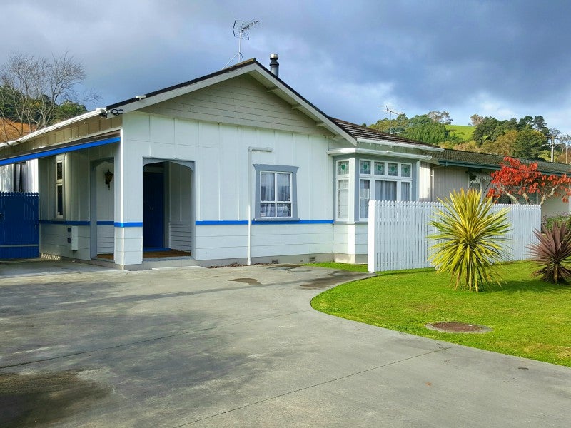 4 Kingsley Street, Whataupoko, Gisborne - Carousel 1