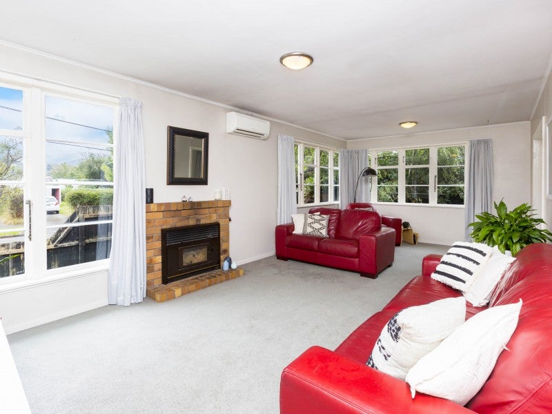 21 Maher Street, Elderslea, Upper Hutt - Carousel 2