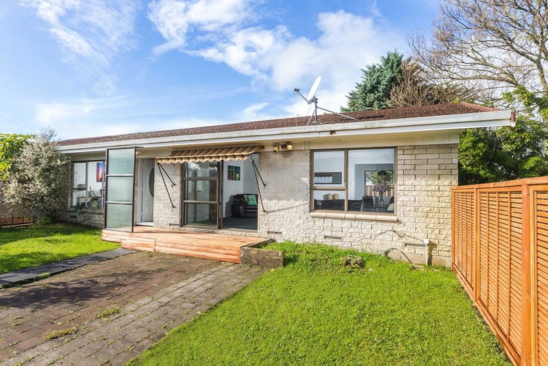 1/14 Butley Drive, Farm Cove, Auckland - Carousel 2