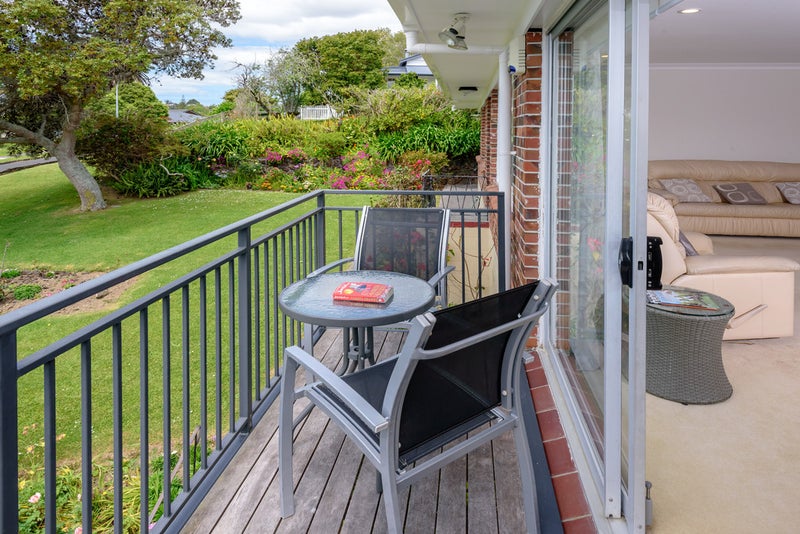 5 Masefield Street, Cockle Bay, Auckland - Carousel 2