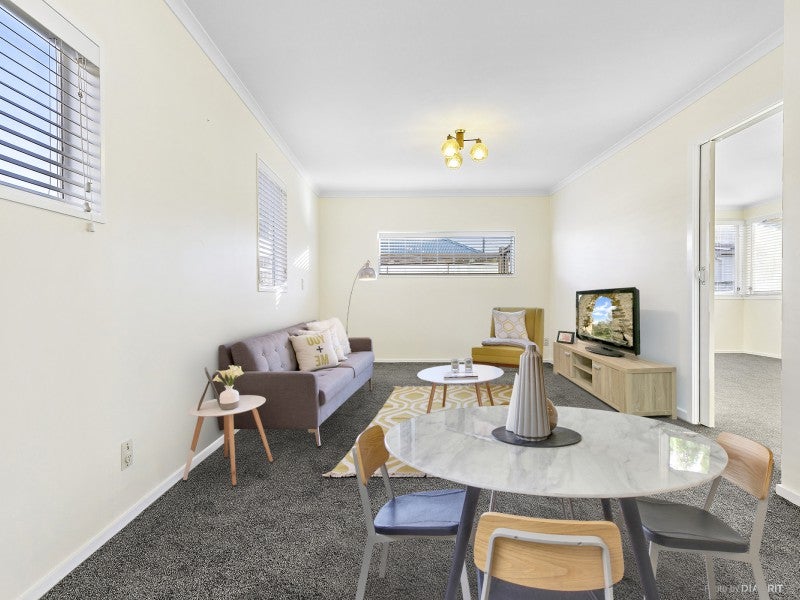 12A Aparima Avenue, Miramar, Wellington - Carousel 1