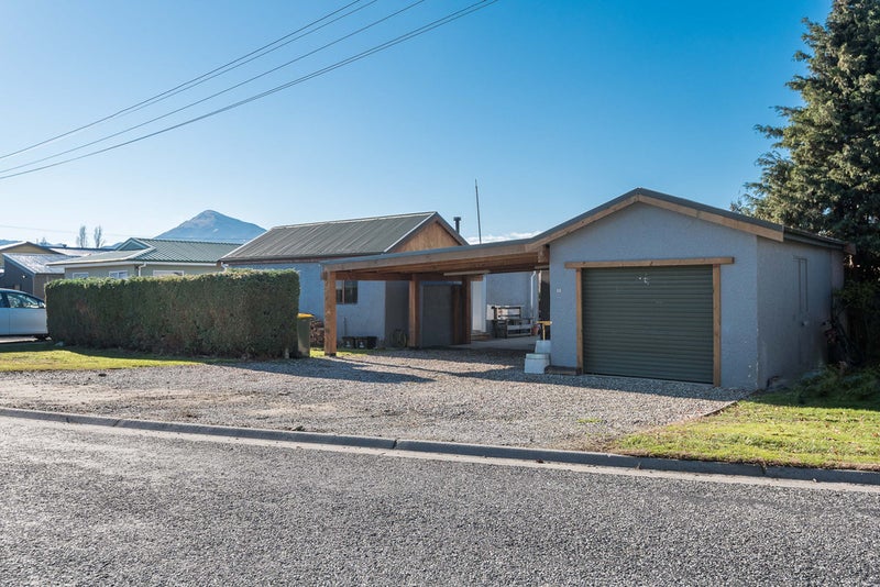 19 Arklow Street, Albert Town, Wanaka - Carousel 13