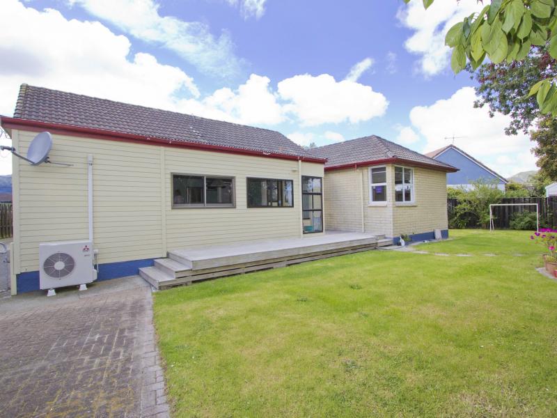 11 Avery Grove, Boulcott, Lower Hutt - Carousel 16