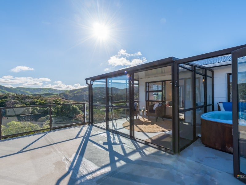 11 Tarras Grove, Kelson, Lower Hutt - Carousel 2