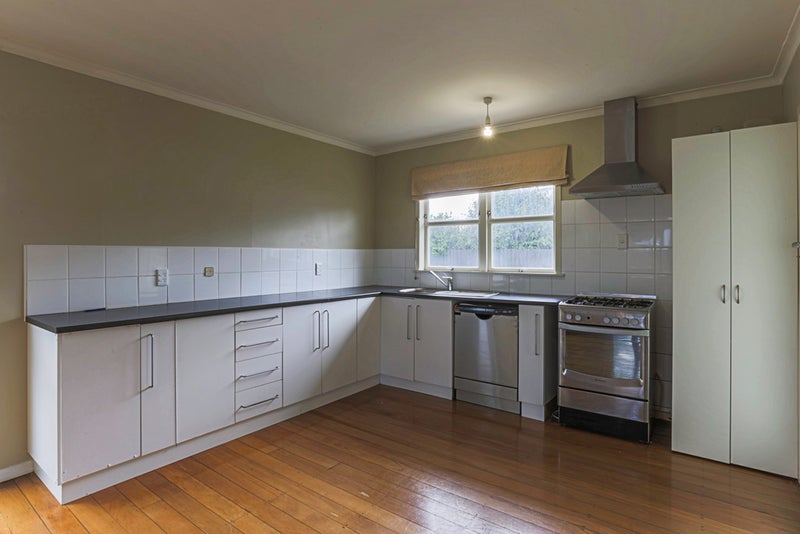 2 Wilson Crescent, Highbury, Palmerston North - Carousel 2