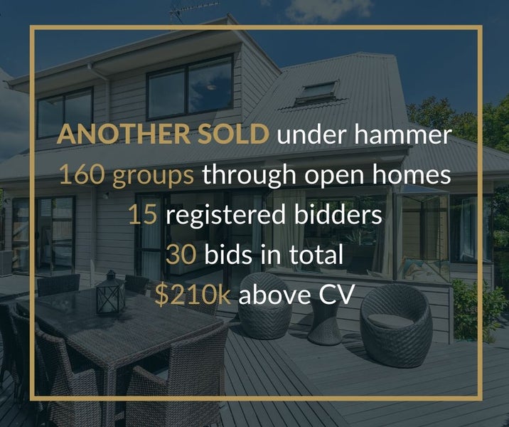 2/11 Riddell Road, Glendowie, Auckland - Carousel 1