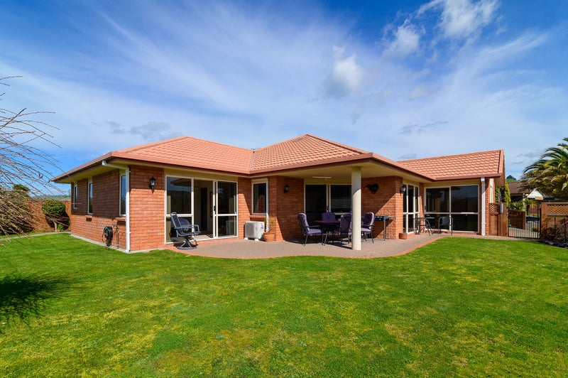 17 Heaphy Place, Pukehangi, Rotorua - Carousel 1