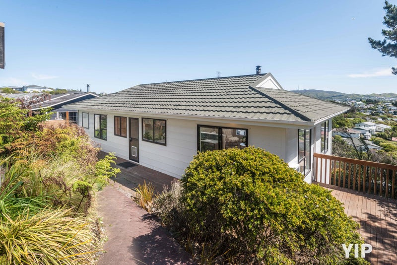 5B Woodridge Drive, Woodridge, Wellington - Carousel 1