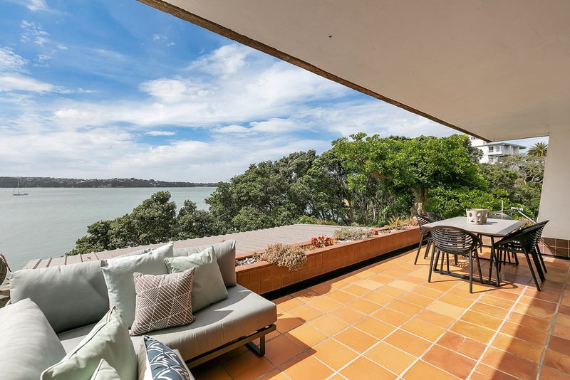 20/67 Sarsfield Street, Herne Bay, Auckland - Carousel 2