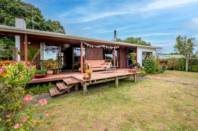 52 Leinster Avenue, Raumati South, Paraparaumu - Carousel 1