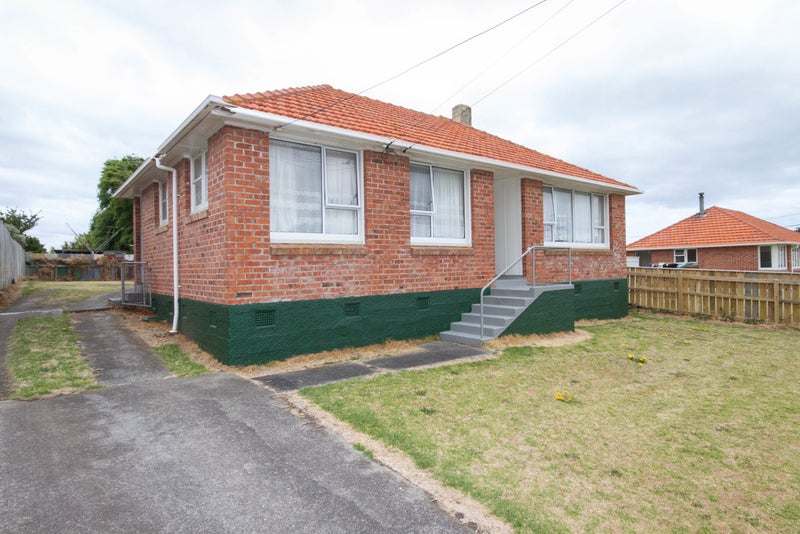 27 Kauri Street, Gonville, Whanganui - Carousel 1