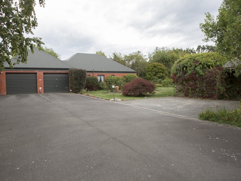 226 Cochranes Road, Elgin, Ashburton - Carousel 1