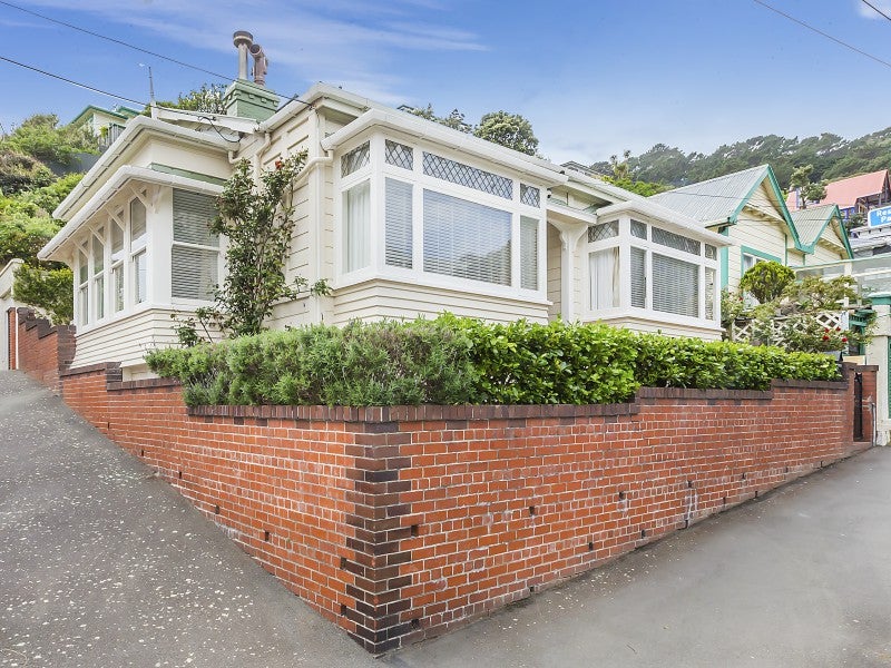 69 Majoribanks Street, Mount Victoria, Wellington - Carousel 1