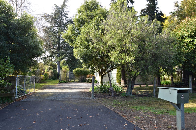 4 Victoria Street, Coalgate - Carousel 2