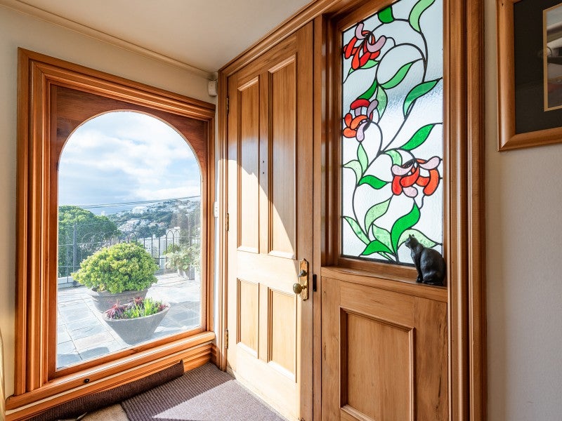 3 Moeller Street, Mount Victoria, Wellington - Carousel 2