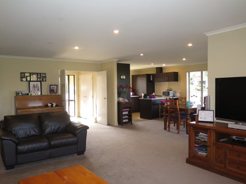 9 Lachlan Place, Marchwiel, Timaru - Carousel 2