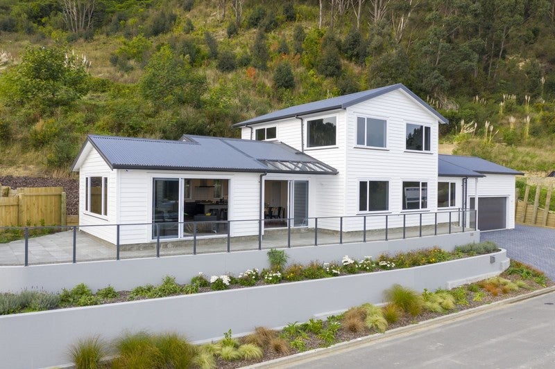 103 Kakariki Grove, Waikanae - Carousel 1