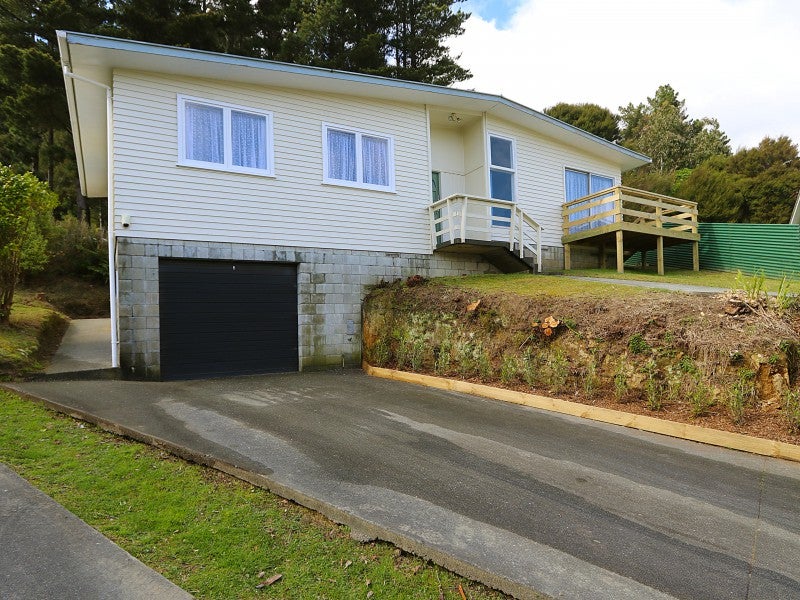 20 Mitimiti Grove, Wainuiomata, Lower Hutt - Carousel 20