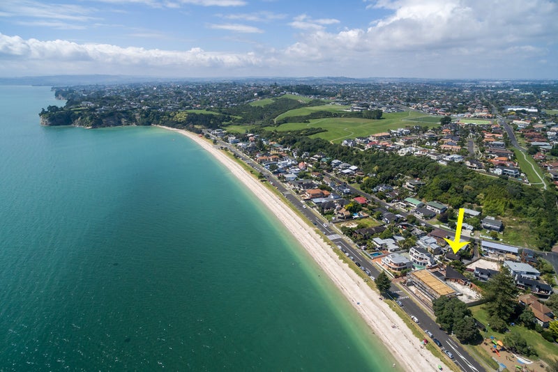 1/4 Rogers Avenue, Eastern Beach, Auckland - Carousel 2
