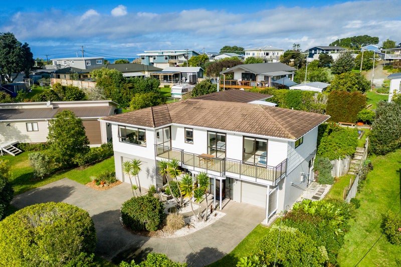 6 Awatea Street, Mangawhai Heads, Mangawhai - Carousel 1