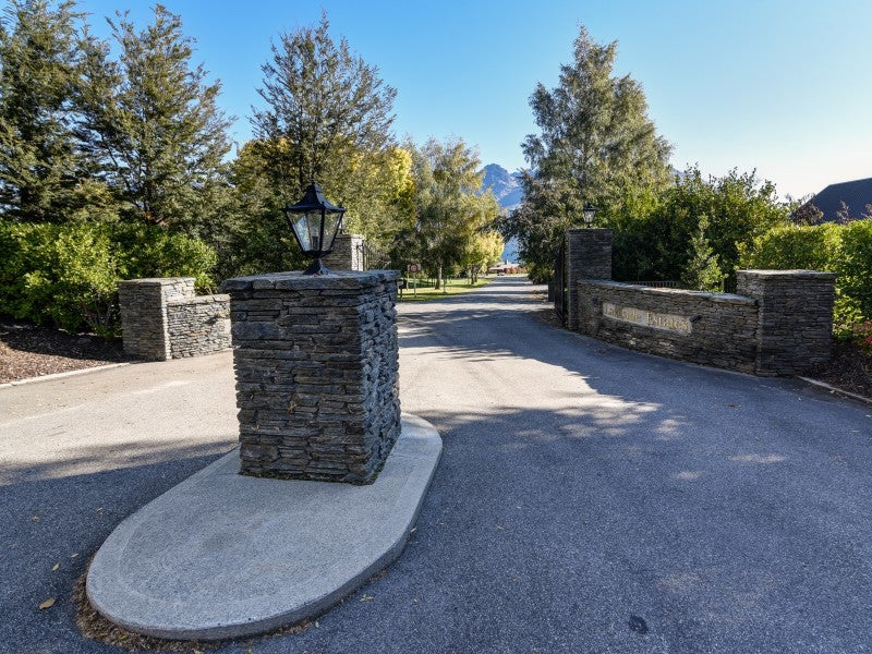 3 Bluff View Terrace, Drift Bay, Queenstown - Carousel 2