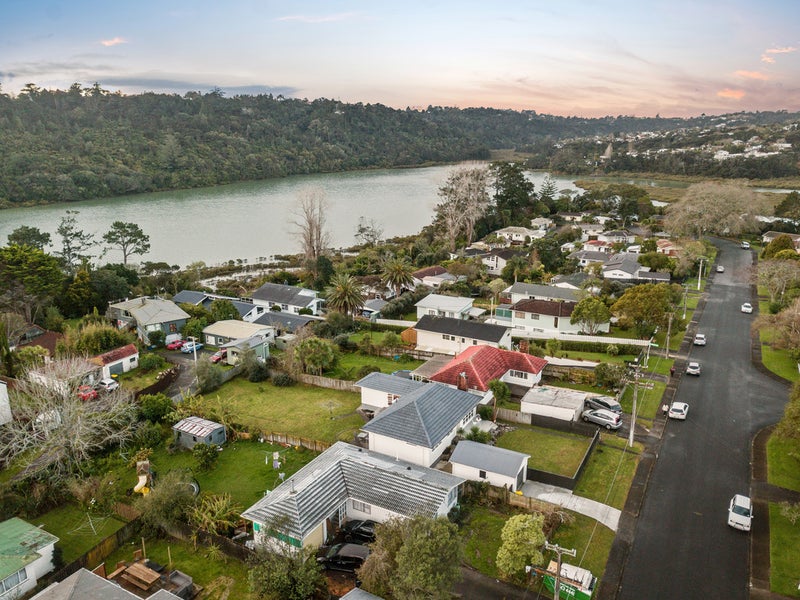 6 Ranch Avenue, Beach Haven, Auckland - Carousel 20