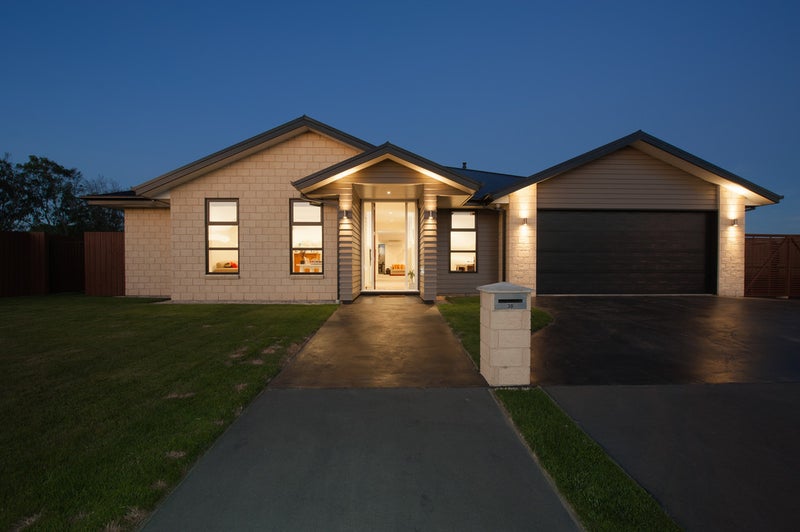 38 Aidanfield Drive, Aidanfield, Christchurch - Carousel 2