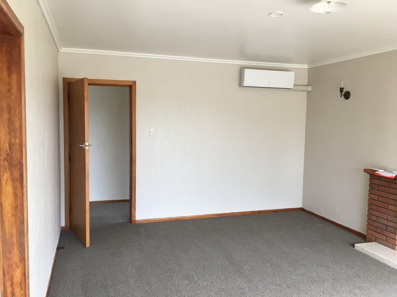 61 Nevada Road, Silverdale, Hamilton - Carousel 2