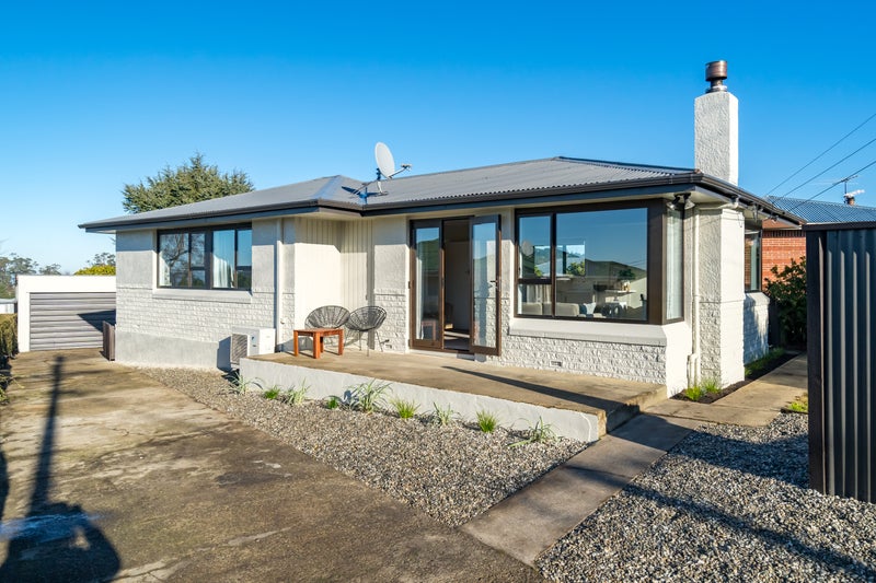 24 Gilkison Street, Halfway Bush, Dunedin - Carousel 1