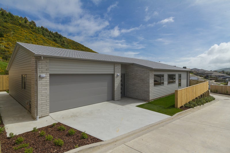 70 Staithes Drive North, Whitby, Porirua - Carousel 19