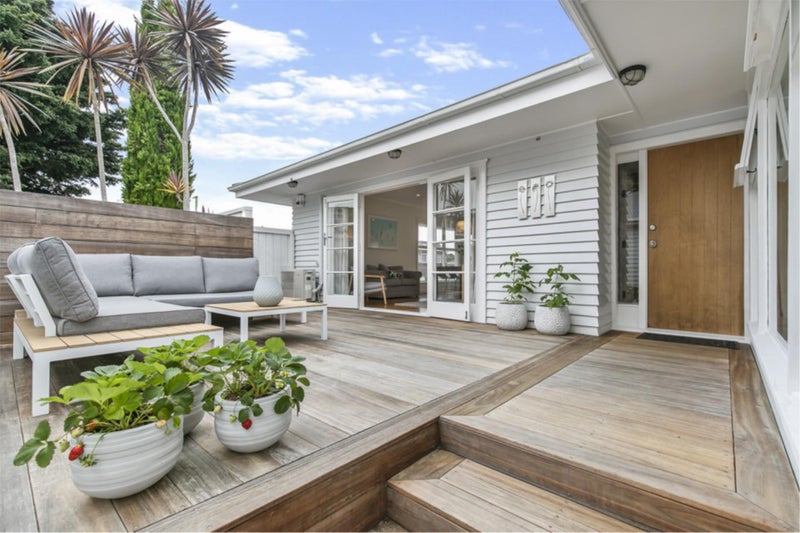 1/0 Hillsborough Road, Hillsborough, Auckland - Carousel 1