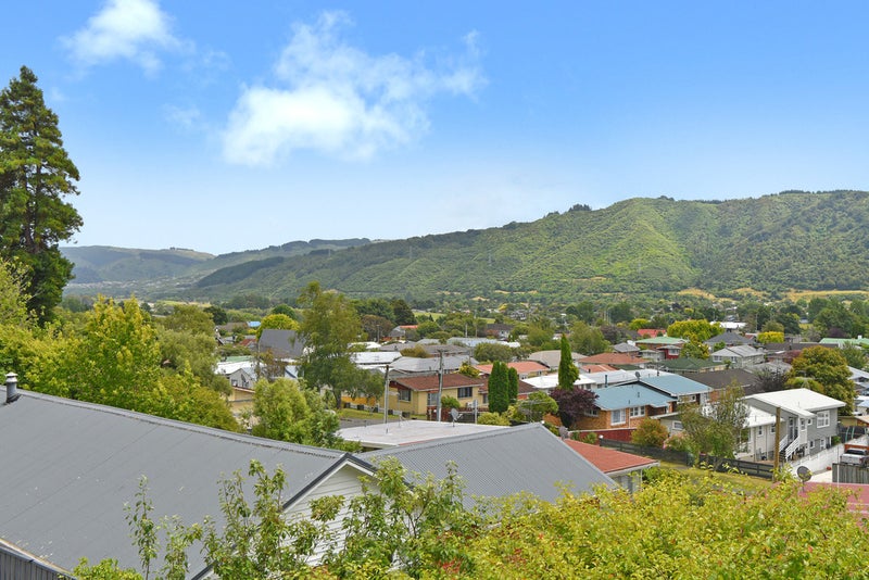 2/22 Hillside Drive, Maoribank, Upper Hutt - Carousel 20