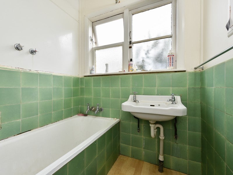 32 HAPPY VALLEY RD, Ōwhiro Bay, Wellington - Carousel 8