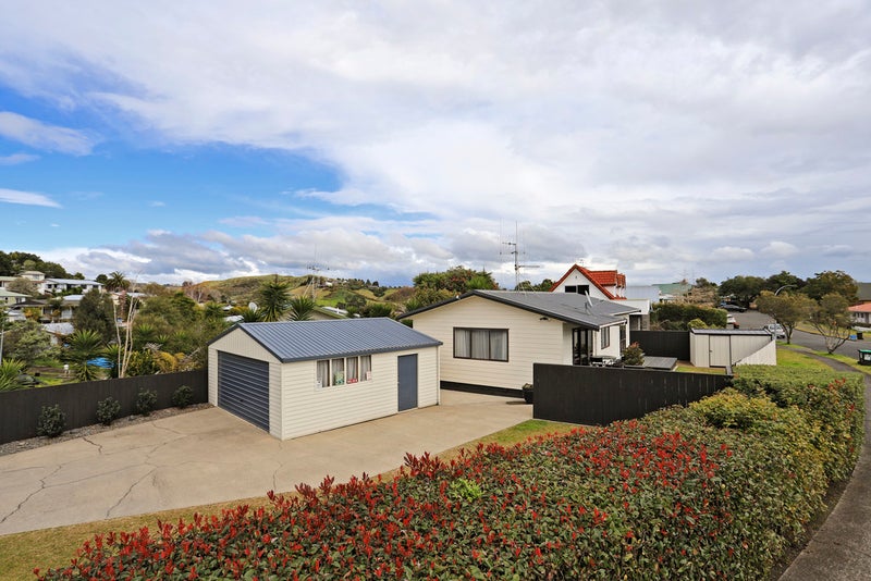 30A Meander Drive, Welcome Bay, Tauranga - Carousel 1